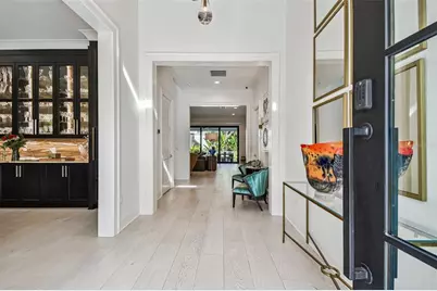 2915 W Harbor View Avenue, Tampa, FL 33611 - Photo 10