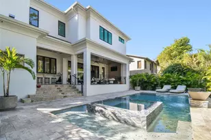 2915 W Harbor View Ave, Tampa, FL 33611 - Photo 8