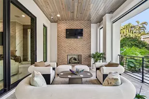 2915 W Harbor View Ave, Tampa, FL 33611 - Photo 6