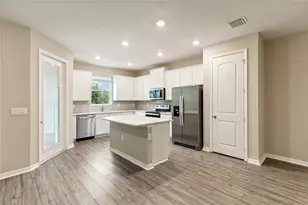 11208 Cay Spruce Wy, San Antonio, FL 33576 - Photo 10