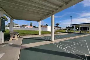 9705 Mainlands Blvd W, Pinellas Park, FL 33782 - Photo 38