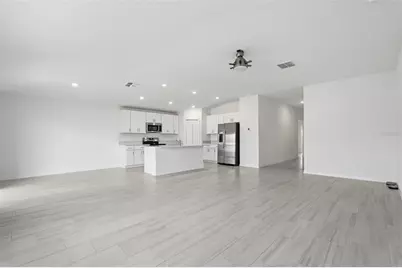 8808 Bay Leaf Drive, Parrish, FL 34219 - Photo 10