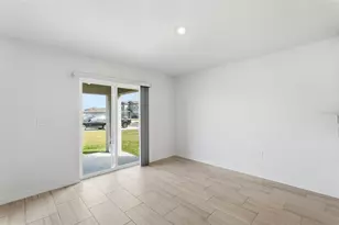 8808 Bay Leaf Dr, Parrish, FL 34219 - Photo 12