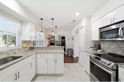 4639 Glenside Circle, Tampa, FL 33624 - Photo 14