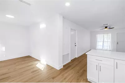 2507 50th Street S, Gulfport, FL 33707 - Photo 12