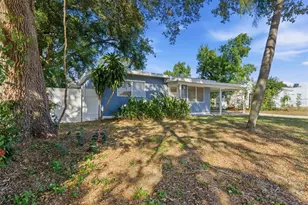 5481 47th Ave N, Saint Petersburg, FL 33709 - Photo 4