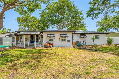 8444 8th Way N, Saint Petersburg, FL 33702 - Photo 2