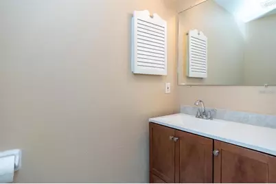 1770 New Hampshire Avenue NE, Saint Petersburg, FL 33703 - Photo 12