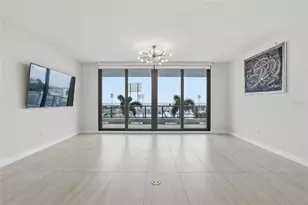 301 1st St S, Saint Petersburg, FL 33701 - Photo 30