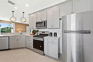 29064 Coral Harbour Dr, Englewood, FL 34223 - Photo 4