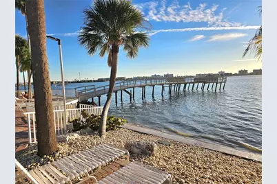 4525 Cove Circle #1002, Saint Petersburg, FL 33708 - Photo 4