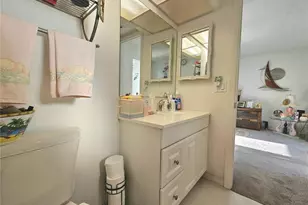 4525 Cove Cir, Saint Petersburg, FL 33708 - Photo 20