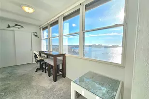 4525 Cove Cir, Saint Petersburg, FL 33708 - Photo 24