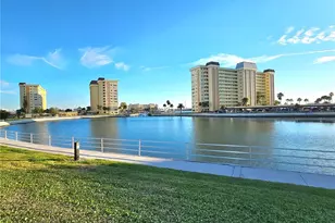 4525 Cove Cir, Saint Petersburg, FL 33708 - Photo 36