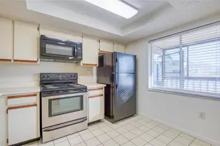 2420 Winding Creek Blvd, Clearwater, FL 33761 - Photo 6