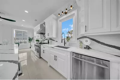 124 Leeward Island, Clearwater Beach, FL 33767 - Photo 28