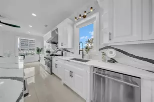 124 Leeward Island, Clearwater Beach, FL 33767 - Photo 28