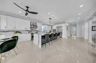 124 Leeward Island, Clearwater Beach, FL 33767 - Photo 28