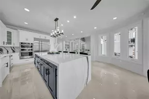 124 Leeward Island, Clearwater Beach, FL 33767 - Photo 26