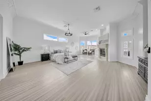 124 Leeward Island, Clearwater Beach, FL 33767 - Photo 38