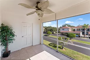 10316 Carrollwood Ct, Tampa, FL 33618 - Photo 10