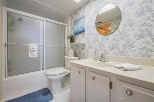 4900 Brittany Dr S, Saint Petersburg, FL 33715 - Photo 18