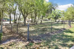 11415 Coventry Grove Cir, Lithia, FL 33547 - Photo 48