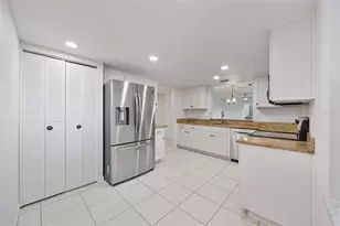 700 Starkey Rd, Largo, FL 33771 - Photo 20