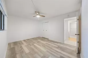 700 Starkey Rd, Largo, FL 33771 - Photo 30