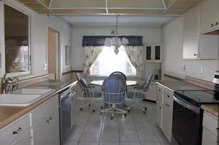 9242 36th St N, Pinellas Park, FL 33782 - Photo 2