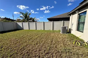 921 Wynnmere Walk Ave, Ruskin, FL 33570 - Photo 14