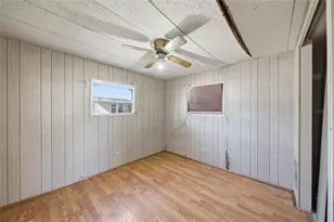 7803 46th Ave N, Saint Petersburg, FL 33709 - Photo 14