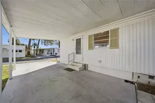 7803 46th Ave N, Saint Petersburg, FL 33709 - Photo 4