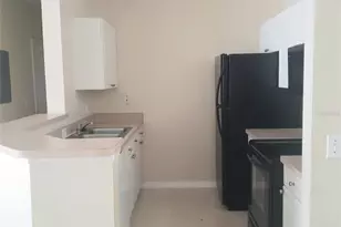 18001 Richmond Pl Dr, Tampa, FL 33647 - Photo 2