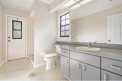 3911 Lithia Ridge Boulevard, Valrico, FL 33596 - Photo 32