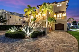 2484 Baywood Dr W, Dunedin, FL 34698 - Photo 4