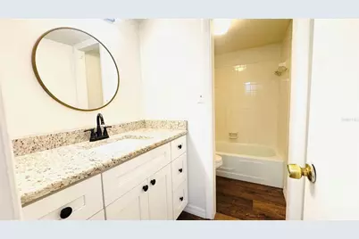 7526 Needle Leaf Place #29, Tampa, FL 33617 - Photo 12