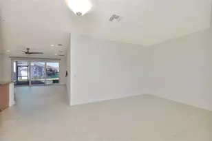 4906 Avila Lakes Dr, Wimauma, FL 33598 - Photo 32