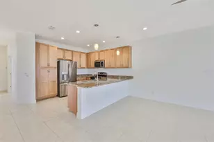 4906 Avila Lakes Dr, Wimauma, FL 33598 - Photo 10