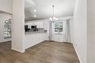 7608 Hampshire Garden Pl, Apollo Beach, FL 33572 - Photo 6
