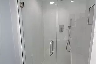 400 Island Way, Clearwater Beach, FL 33767 - Photo 14