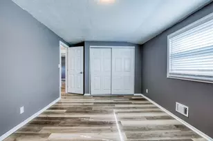 2619 64th Pl N, Saint Petersburg, FL 33702 - Photo 14