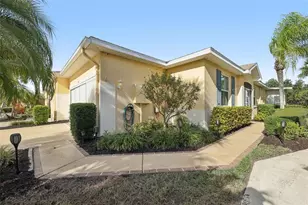 615 Tremont Greens Ln, Sun City Center, FL 33573 - Photo 2