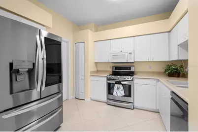 615 Tremont Greens Lane, Sun City Center, FL 33573 - Photo 14