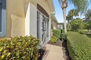 615 Tremont Greens Ln, Sun City Center, FL 33573 - Photo 2