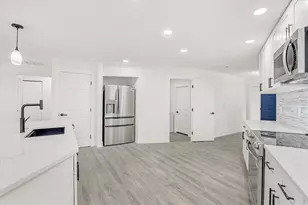 1332 Whispering Ln, Venice, FL 34285 - Photo 6