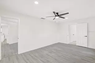 1332 Whispering Ln, Venice, FL 34285 - Photo 16