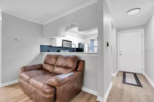 10167 Sailwinds Blvd N, Largo, FL 33773 - Photo 6