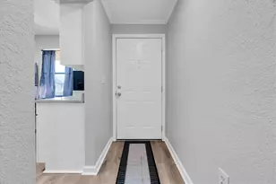 10167 Sailwinds Blvd N, Largo, FL 33773 - Photo 2