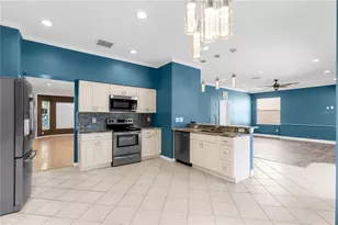 27416 Breakers Dr, Wesley Chapel, FL 33544 - Photo 10